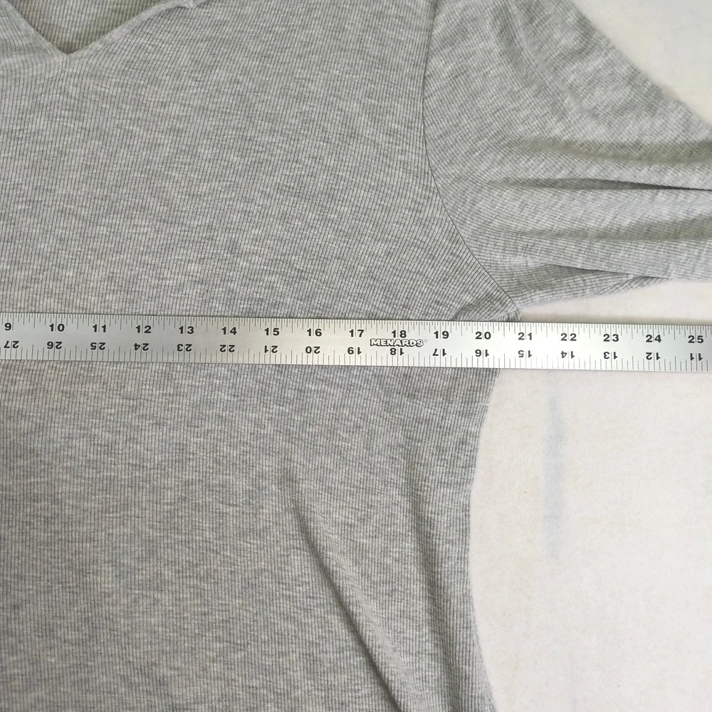 Cabi Ribbed Knit‎ Long Sleeve Top Minimalist Basic Capsule Wardrobe Soft Stretch